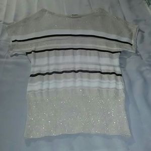 White House Black Market Size Medium